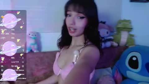 Snapshot of evie_cloud chatting on 11/08/25, 12:22 Evie Cloud online show from 11/08/25, 12:22