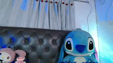 Evie Cloud online show from 06/05/26, 04:52