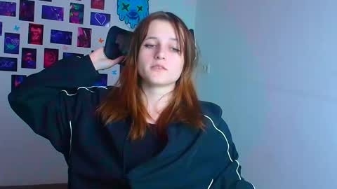 Evie online show from 11/19/25, 02:00