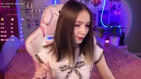 Evie online show from 05/11/26, 04:04
