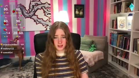 Snapshot of eviecam chatting on 05/16/26, 07:56 Evie3 online show from 05/16/26, 07:56