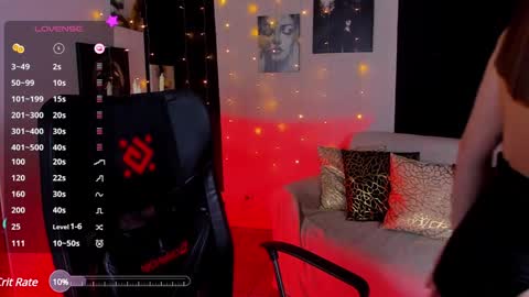 Evie online show from 12/22/24, 09:42