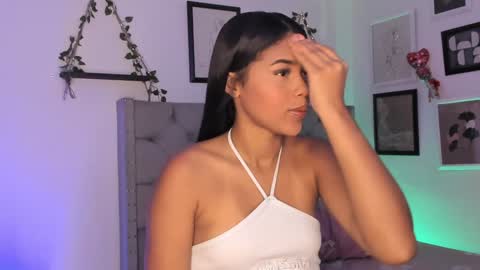 Ivi Alejandra  online show from 01/15/25, 09:24
