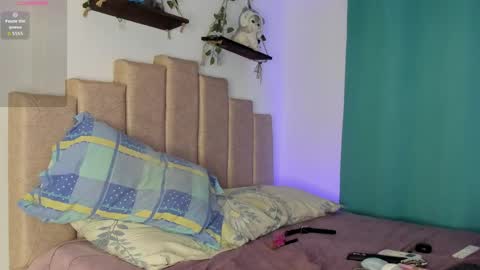 Ivi Alejandra  online show from 05/03/26, 04:24