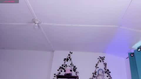 Ivi Alejandra  online show from 07/23/26, 07:01