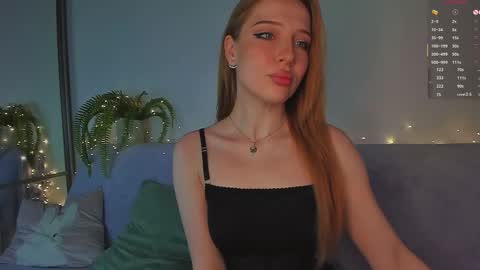 Snapshot of eviesapphire chatting on 12/14/25, 12:05 Sofia online show from 12/14/25, 12:05