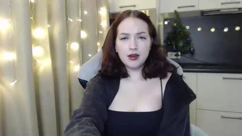 Snapshot of eviik chatting on 12/05/24, 08:22 Lessie online show from 12/05/24, 08:22