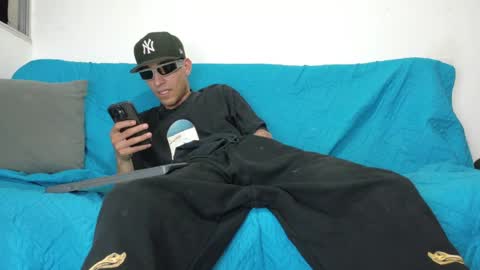 evil_boss1 online show from 06/27/26, 08:08
