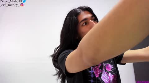 Marley independent model online show from 12/16/24, 01:11