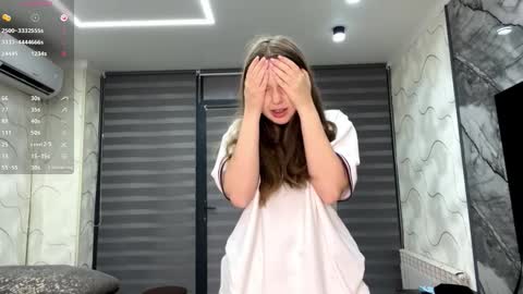 Eva online show from 10/26/25, 05:24