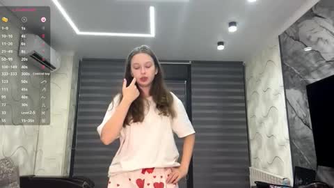 Eva online show from 11/01/25, 03:14