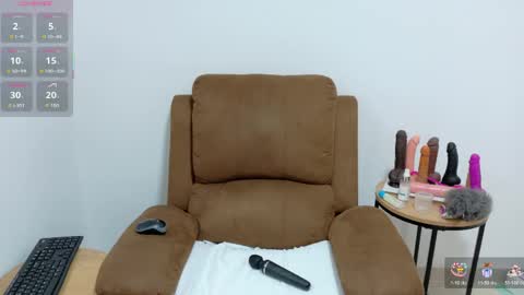 evvaa_moon online show from 06/05/26, 12:44