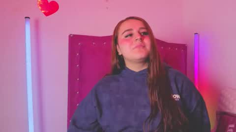 Snapshot of evy_orange1 chatting on 10/07/25, 01:14 EVY online show from 10/07/25, 01:14