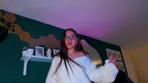 EVY online show from 04/24/26, 12:24