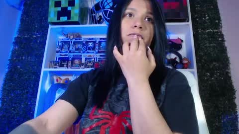 Im Evy online show from 06/08/26, 03:29