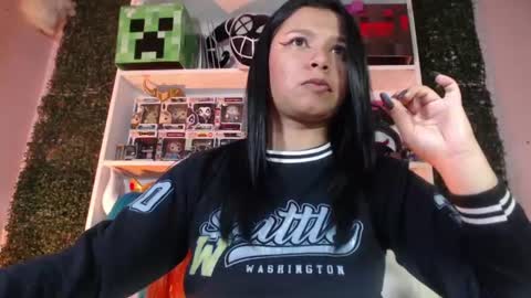 Im Evy online show from 06/25/26, 01:16