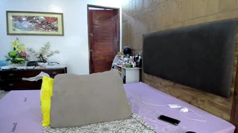 voloptous mommy angel online show from 03/11/25, 06:53