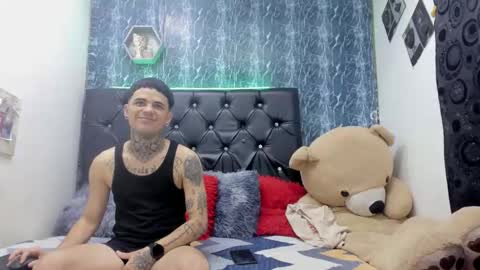 Snapshot of exotichot_couple chatting on 11/09/25, 07:45 exotichot_couple online show from 11/09/25, 07:45