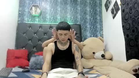 Snapshot of exotichot_couple chatting on 11/10/25, 08:19 exotichot_couple online show from 11/10/25, 08:19