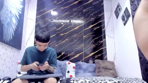 exotichot_couple online show from 05/10/26, 10:48