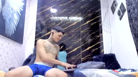 exotichot_couple online show from 06/18/26, 09:52