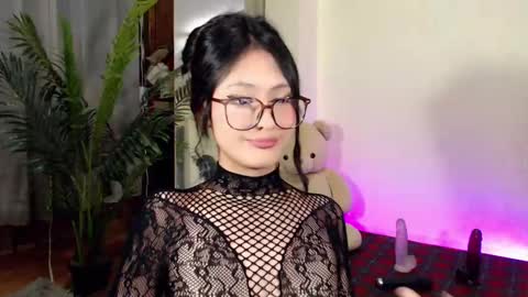 Snapshot of expensive_candyx chatting on 01/05/25, 05:51 Candy online show from 01/05/25, 05:51