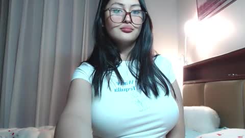Candy  online show from 02/07/26, 12:09