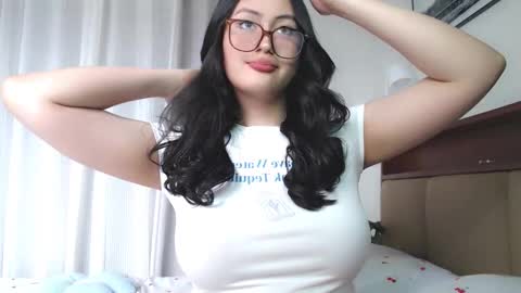 Candy  online show from 02/12/26, 05:24