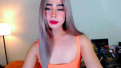 Snapshot of expensive_elise chatting on 02/15/26, 09:52 expensive_elise online show from 02/15/26, 09:52