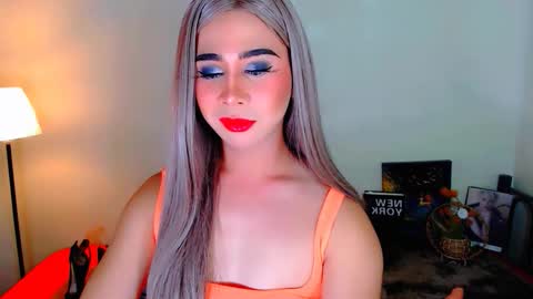 Snapshot of expensive_elise chatting on 03/12/26, 04:13 expensive_elise online show from 03/12/26, 04:13