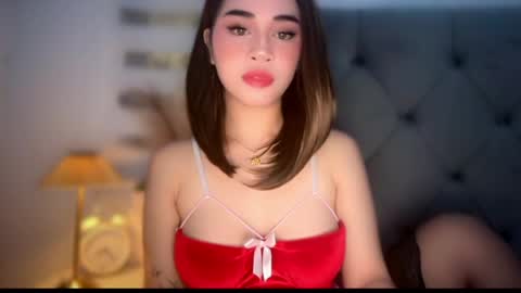chloee online show from 05/17/26, 03:52