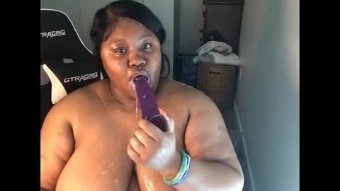 Miss Kitty online show from 09/30/25, 08:25