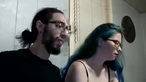 Snapshot of extaticxx chatting on 12/02/24, 03:47 Extrastatic94 online show from 12/02/24, 03:47