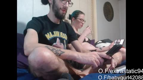 Snapshot of extaticxx chatting on 02/15/25, 03:42 Extrastatic94 online show from 02/15/25, 03:42