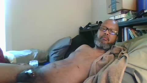 Snapshot of eyequee0007 chatting on 09/28/25, 06:02 eyequee0007 online show from 09/28/25, 06:02