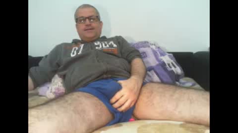 Snapshot of eyes12 chatting on 11/19/25, 02:00 GEORGE online show from 11/19/25, 02:00