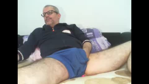 Snapshot of eyes12 chatting on 11/26/25, 01:28 GEORGE online show from 11/26/25, 01:28