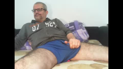 Snapshot of eyes12 chatting on 11/29/25, 01:30 GEORGE online show from 11/29/25, 01:30