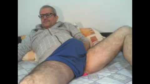 Snapshot of eyes12 chatting on 12/02/25, 01:17 GEORGE online show from 12/02/25, 01:17