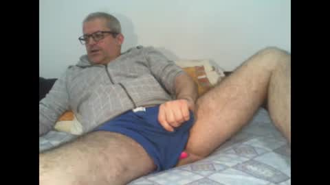 Snapshot of eyes12 chatting on 12/03/25, 01:46 GEORGE online show from 12/03/25, 01:46