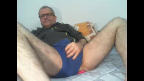 Snapshot of eyes12 chatting on 12/04/25, 01:48 GEORGE online show from 12/04/25, 01:48