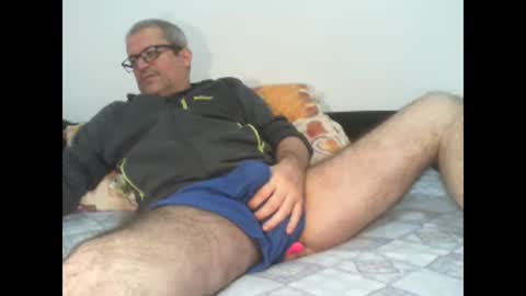 Snapshot of eyes12 chatting on 12/13/25, 10:37 GEORGE online show from 12/13/25, 10:37