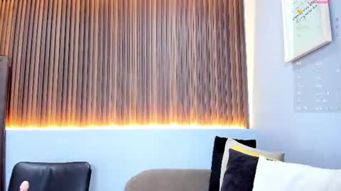      online show from 06/13/26, 07:34