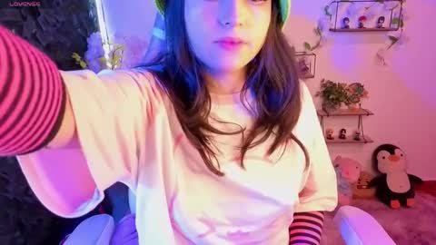 eymmy_24 online show from 03/09/26, 01:53