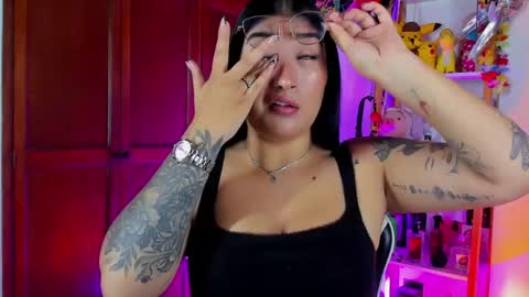 Emily online show from 05/08/26, 12:32