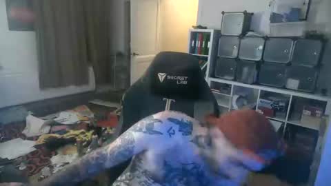 Snapshot of eytab chatting on 09/20/25, 06:42 Eytab online show from 09/20/25, 06:42