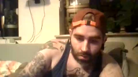 Snapshot of eytab chatting on 09/22/25, 01:29 Eytab online show from 09/22/25, 01:29