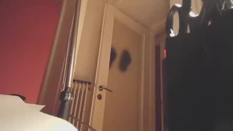 Snapshot of ezcoda chatting on 12/25/24, 07:02 EZCODA online show from 12/25/24, 07:02