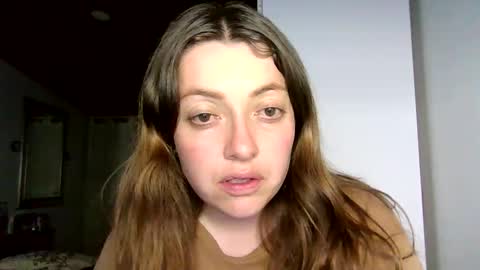 Snapshot of ezlngirl chatting on 04/21/26, 02:51 Aimee online show from 04/21/26, 02:51