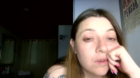 Snapshot of ezlngirl chatting on 07/03/26, 03:57 Aimee online show from 07/03/26, 03:57